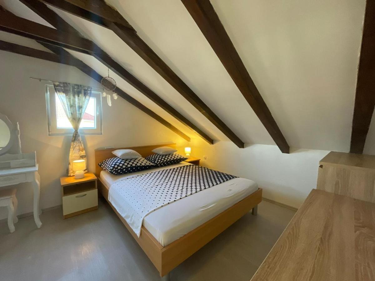 Studio Apartment Dona Trogir Kültér fotó