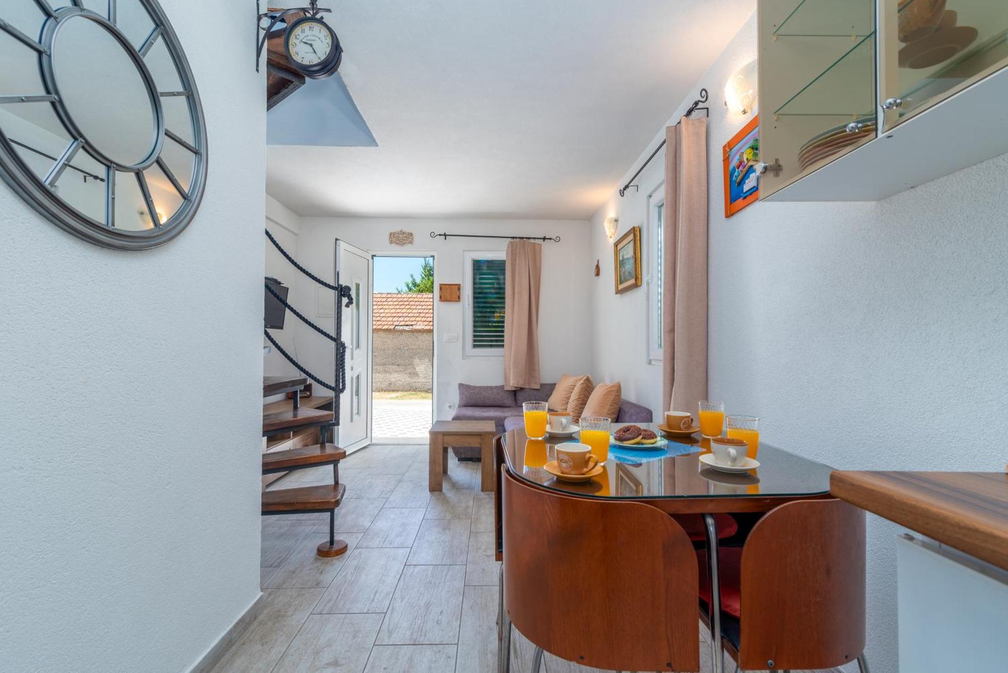 Studio Apartment Dona Trogir Kültér fotó