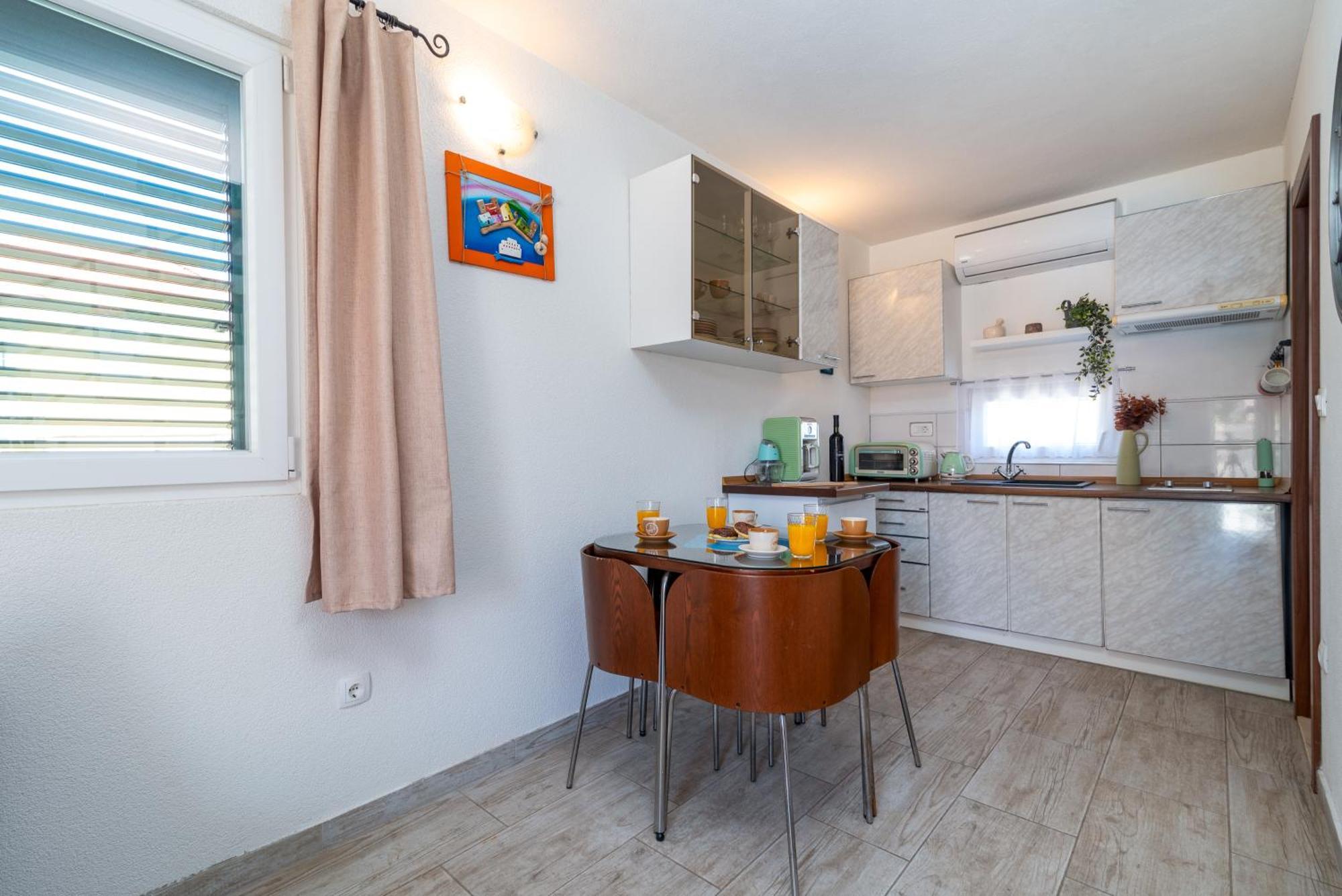 Studio Apartment Dona Trogir Kültér fotó