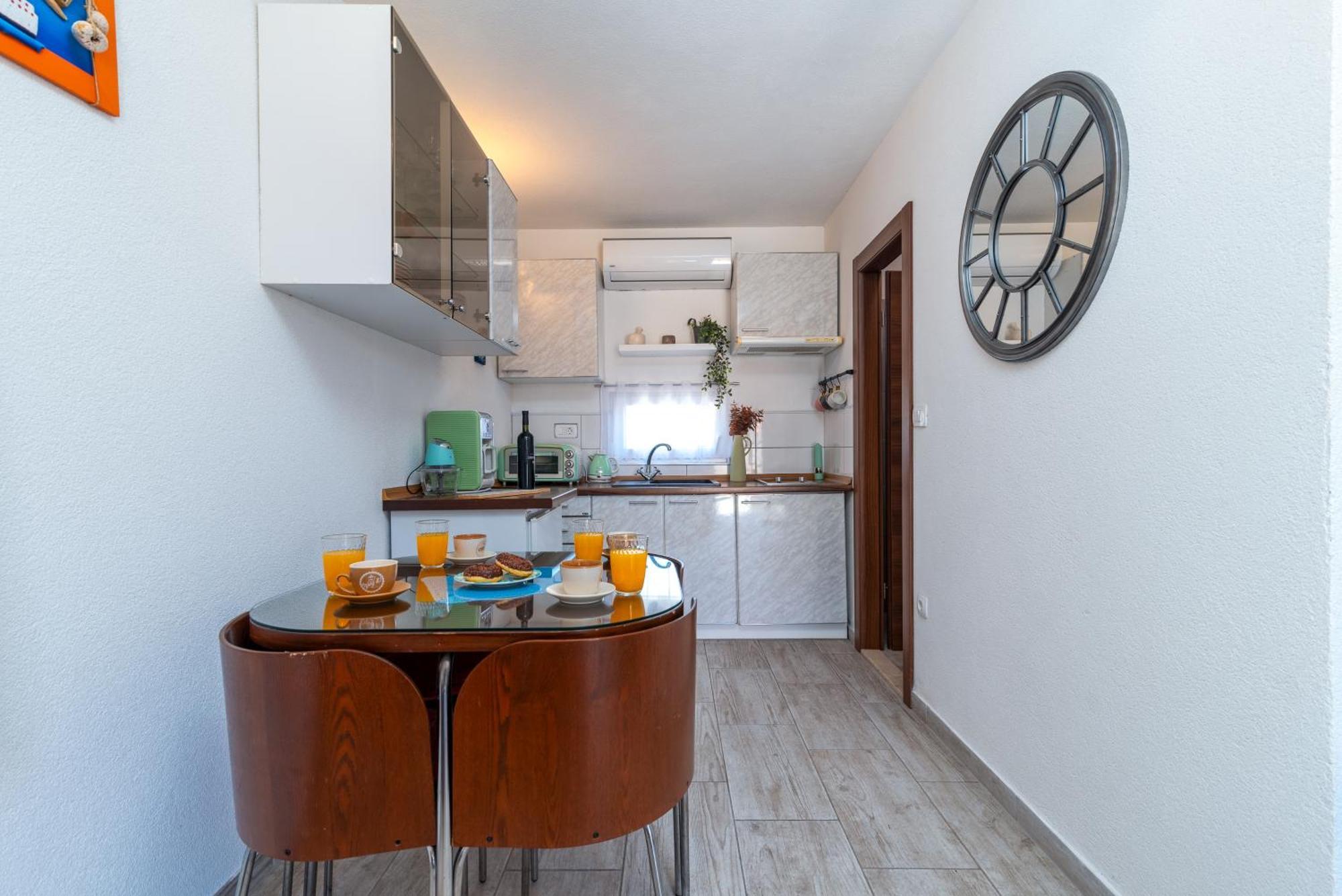 Studio Apartment Dona Trogir Kültér fotó